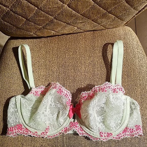 Victoria's Secret Other - Victoria Secret Very Sexy Unlined Demi Bra